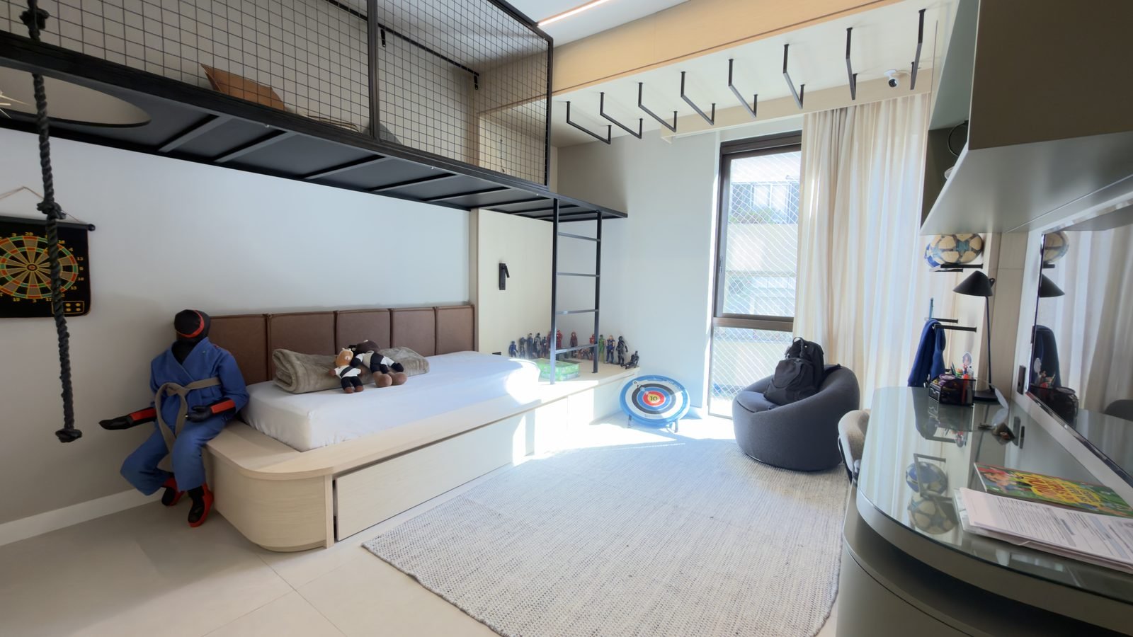 Quarto com mezanino do apartamento de 360 m² no Jardim Oceânico, Barra da Tijuca