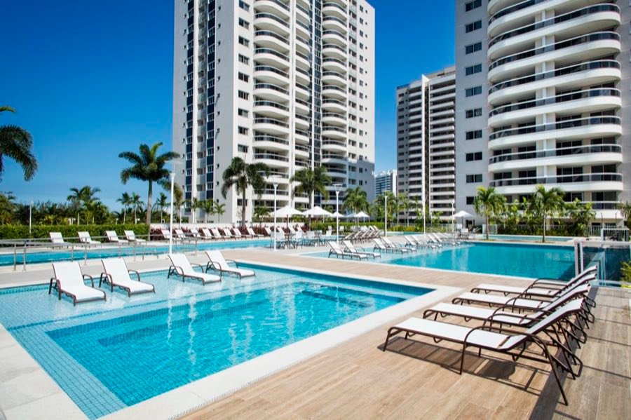Piscina aquecida do Viure Ilha Pura, na Barra da Tijuca