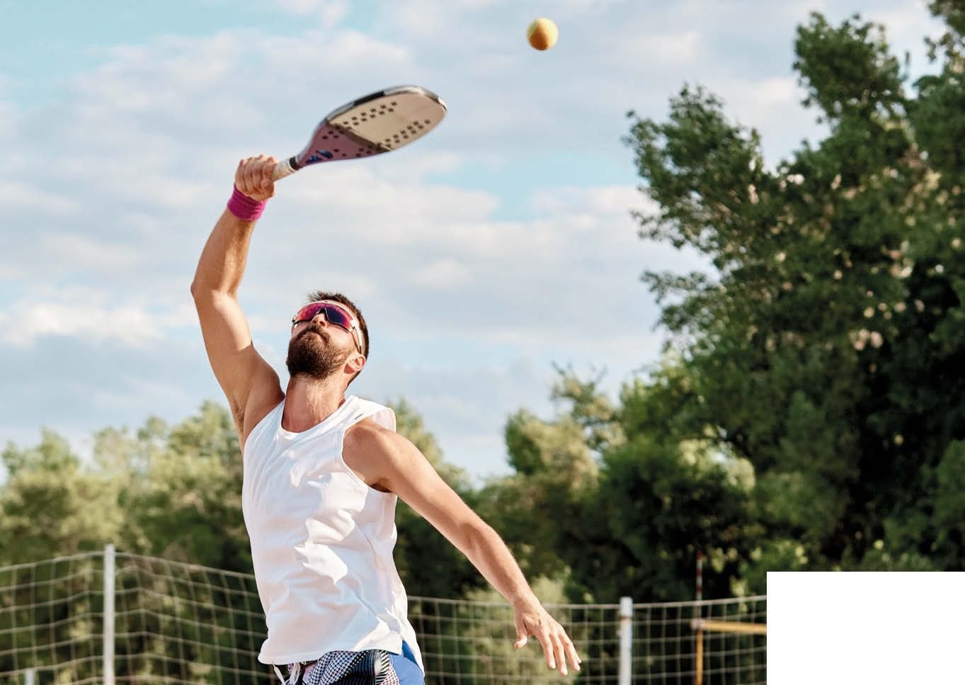 Beach tennis nas quadras de areia do Gaea Home Resort