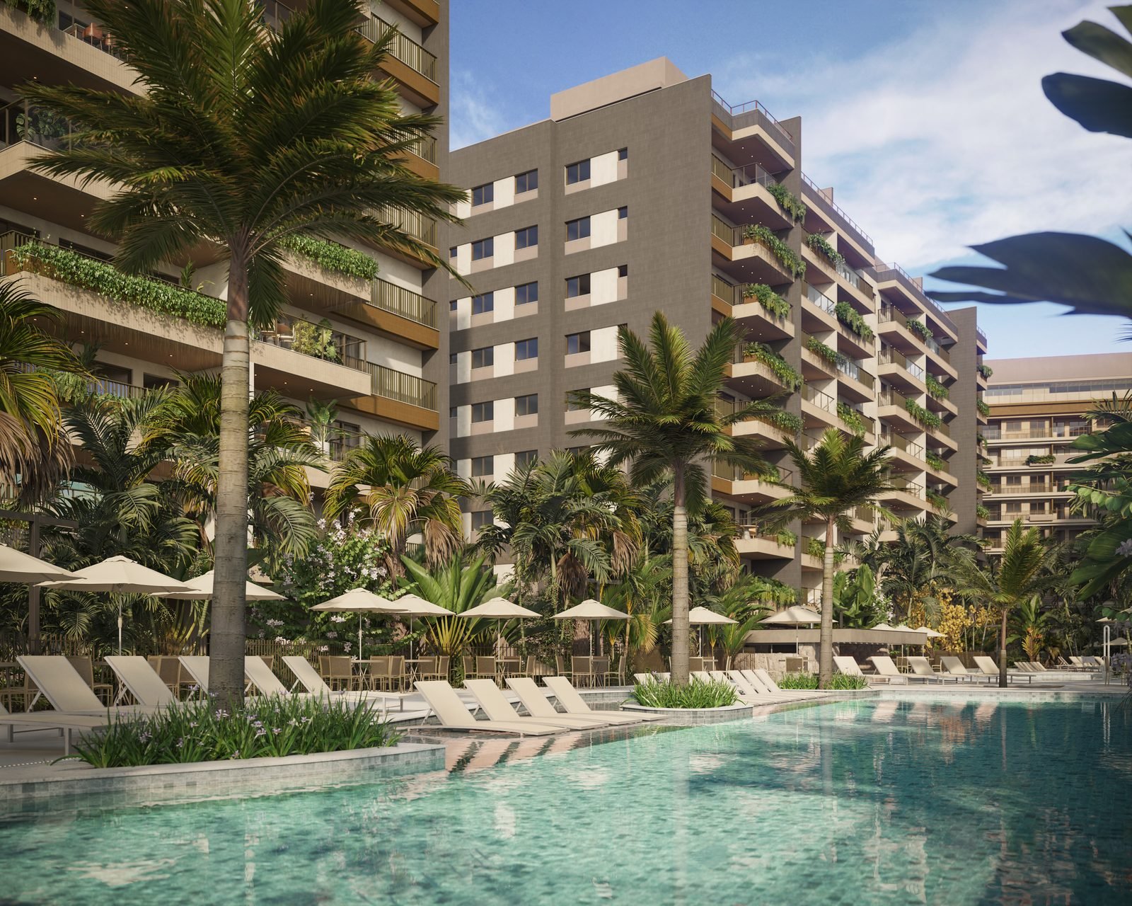 Piscina com raia de 25 metros do Green Park Barra, com deck molhado e borda prainha