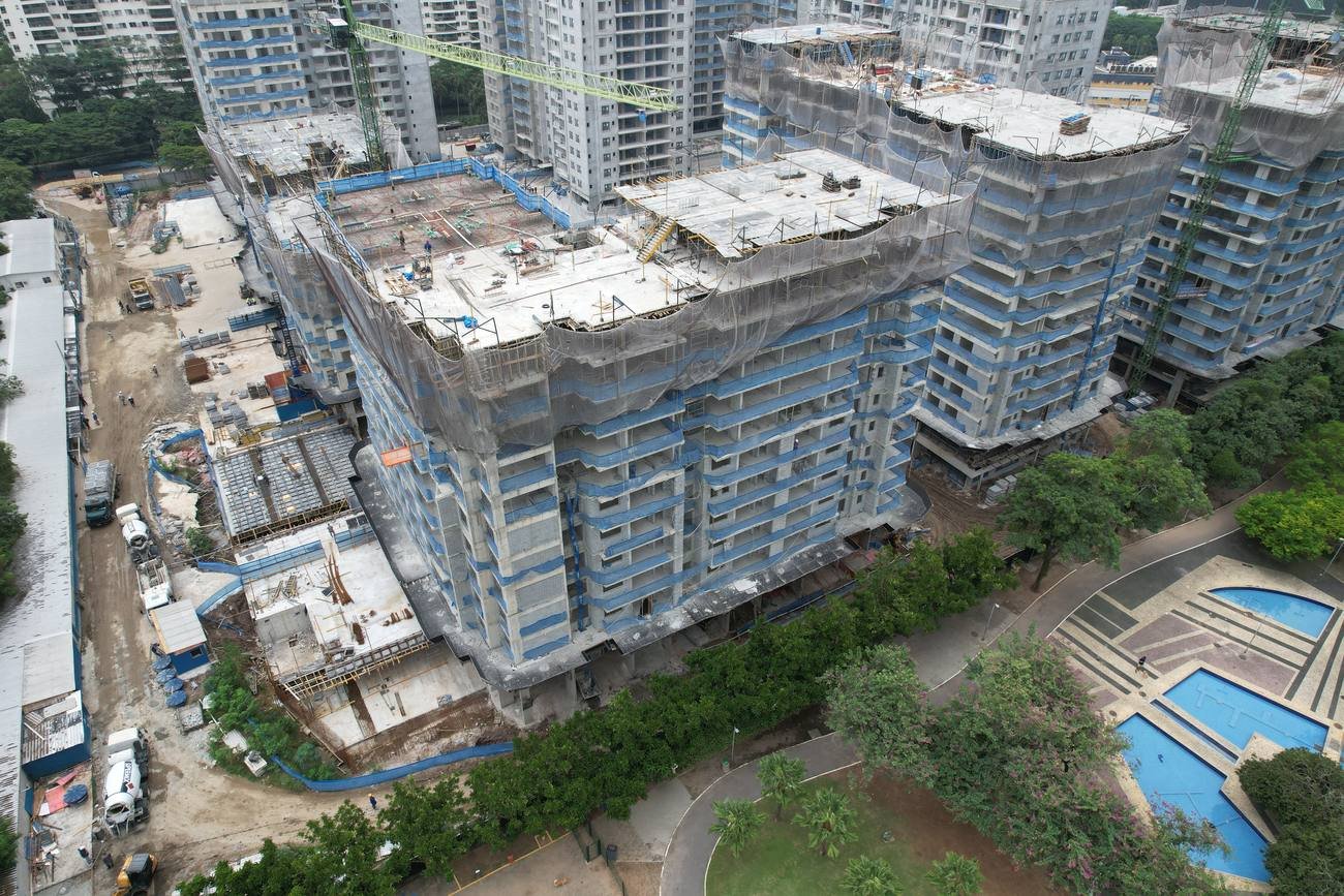 Foto aérea da obra do Grand Quartier Rio 2 em maio de 2026