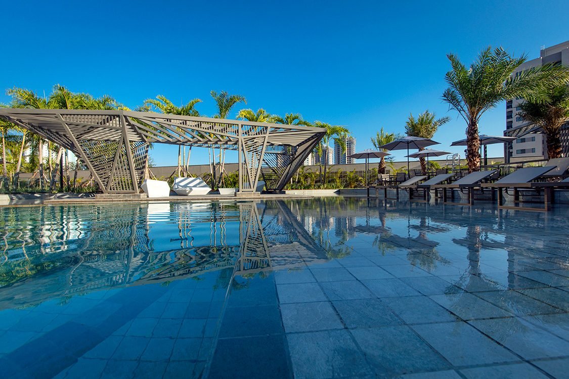Lounge da pool house do Latitud