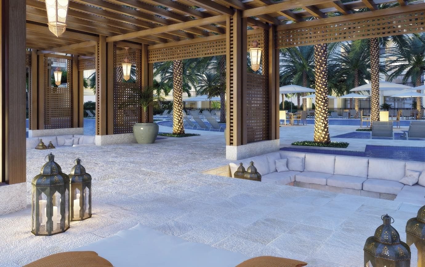 Lounge sob pergolado no lazer do Majestic