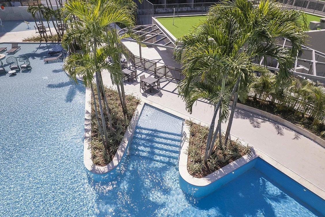 Bar da piscina do Orygem Acqua Home
