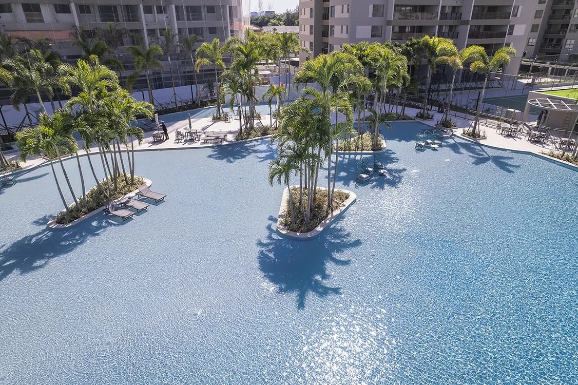 Prainha de areia com deck molhado do Orygem Acqua Home