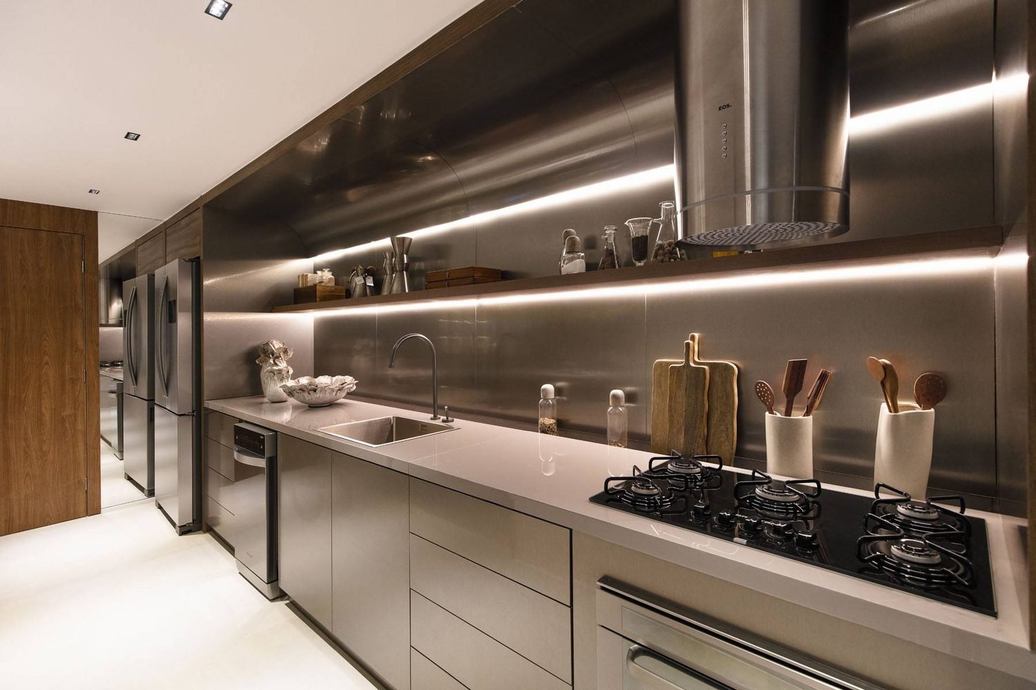 Cozinha aberta do decorado de 172 m² do Ox Park Design
